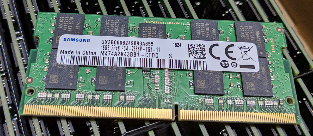 M474A2K43BB1-CTDQ SAMSUNG DDR4-2666 16GB ECC SO-DIMM For Laptop Synology DS1618+ DS1819+ DS2419+
